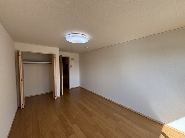 サンクレメントCの物件内観写真